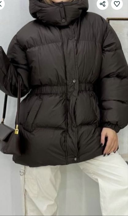 Жіноча куртка шоколадного кольору