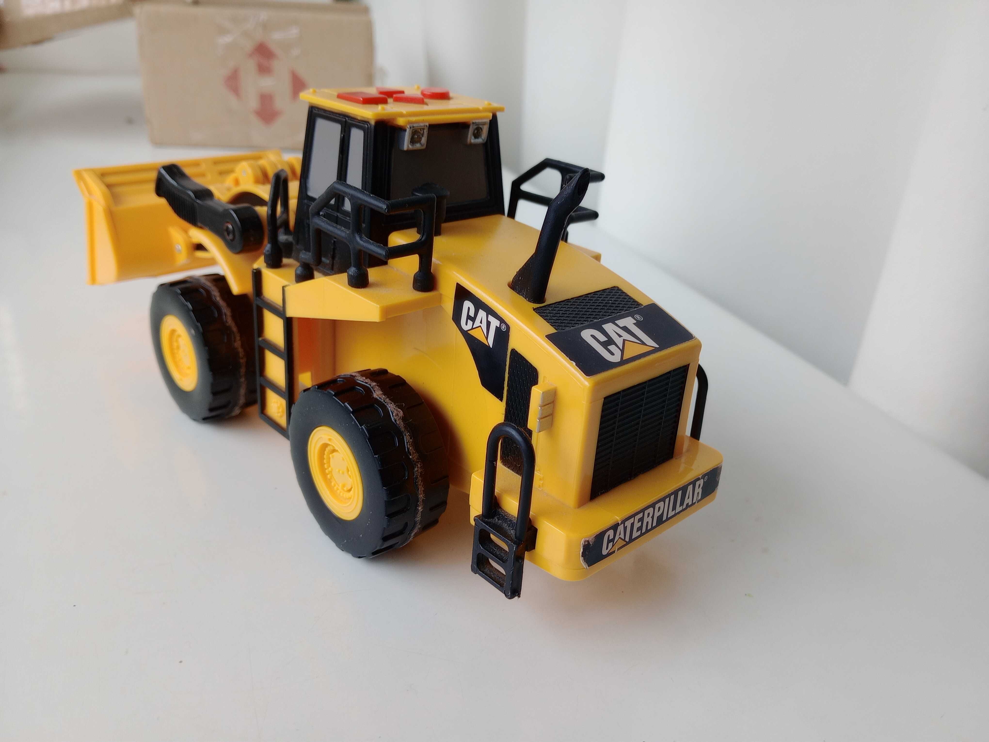 Игрушка брендовый погрузчик CAT Caterpillar Toy State свет звук