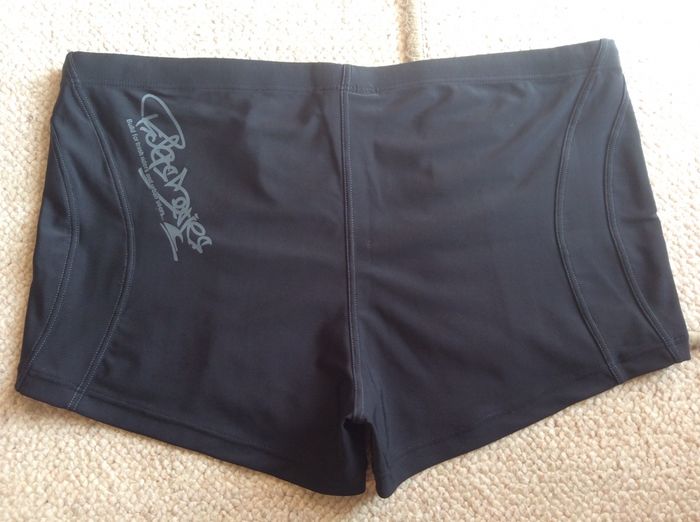 Kąpielówki marki: C&A, basen, L i XXL większe