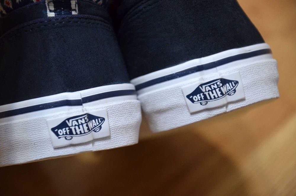 Vans Waterproof, оригінал замшеві кеди  42