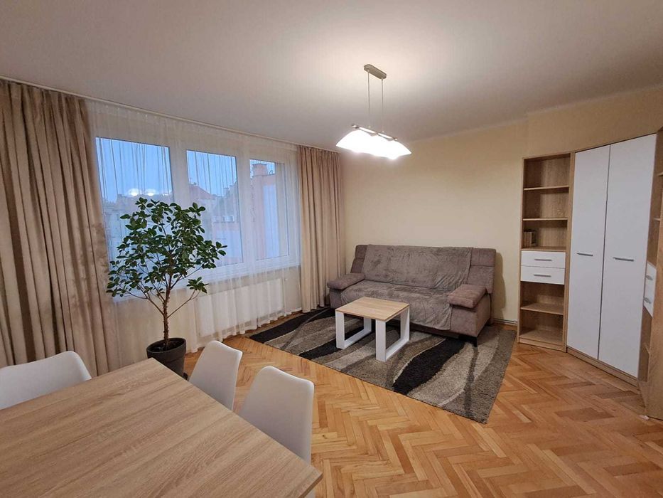 Oława -Rynek mieszkanie na wynajem 2 pok.2piętro 49,4m2 plus balkon