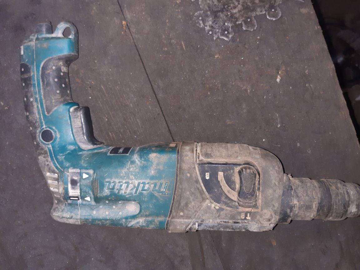 Дрель Bosch PSB750 перфератор Интерскол П-22/620ЄР  Makita HR2230