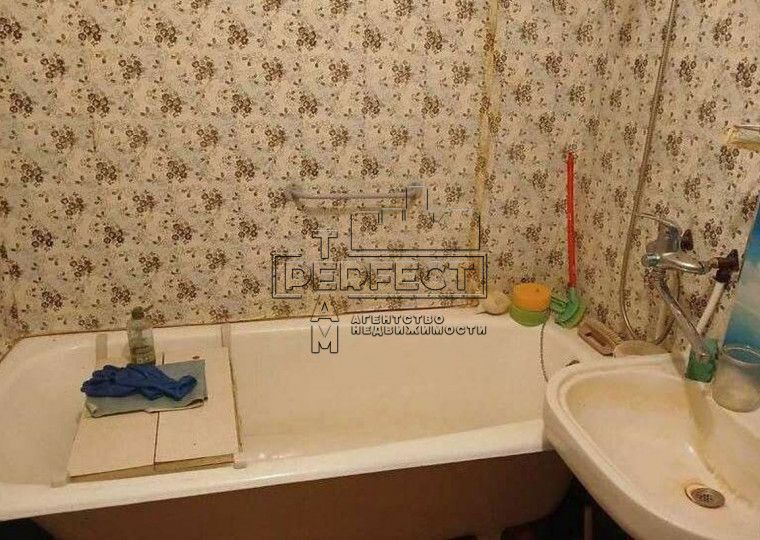 Продаж 1к квартири Порика 14б
