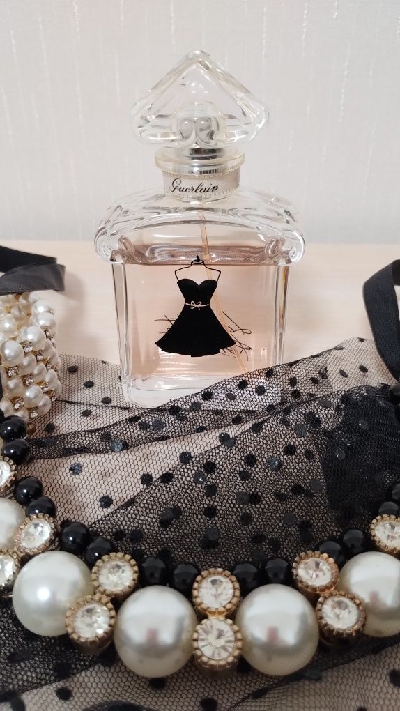 Туалетна вода La Petite Robe Noire від Guerlain