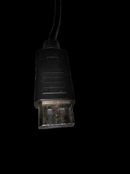 Adaptadores VGA / HDMI / Display Port / DVI