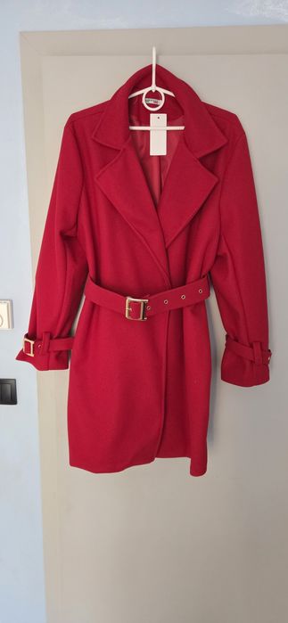 Plaszcz czerwony z paskiem nowy s m L