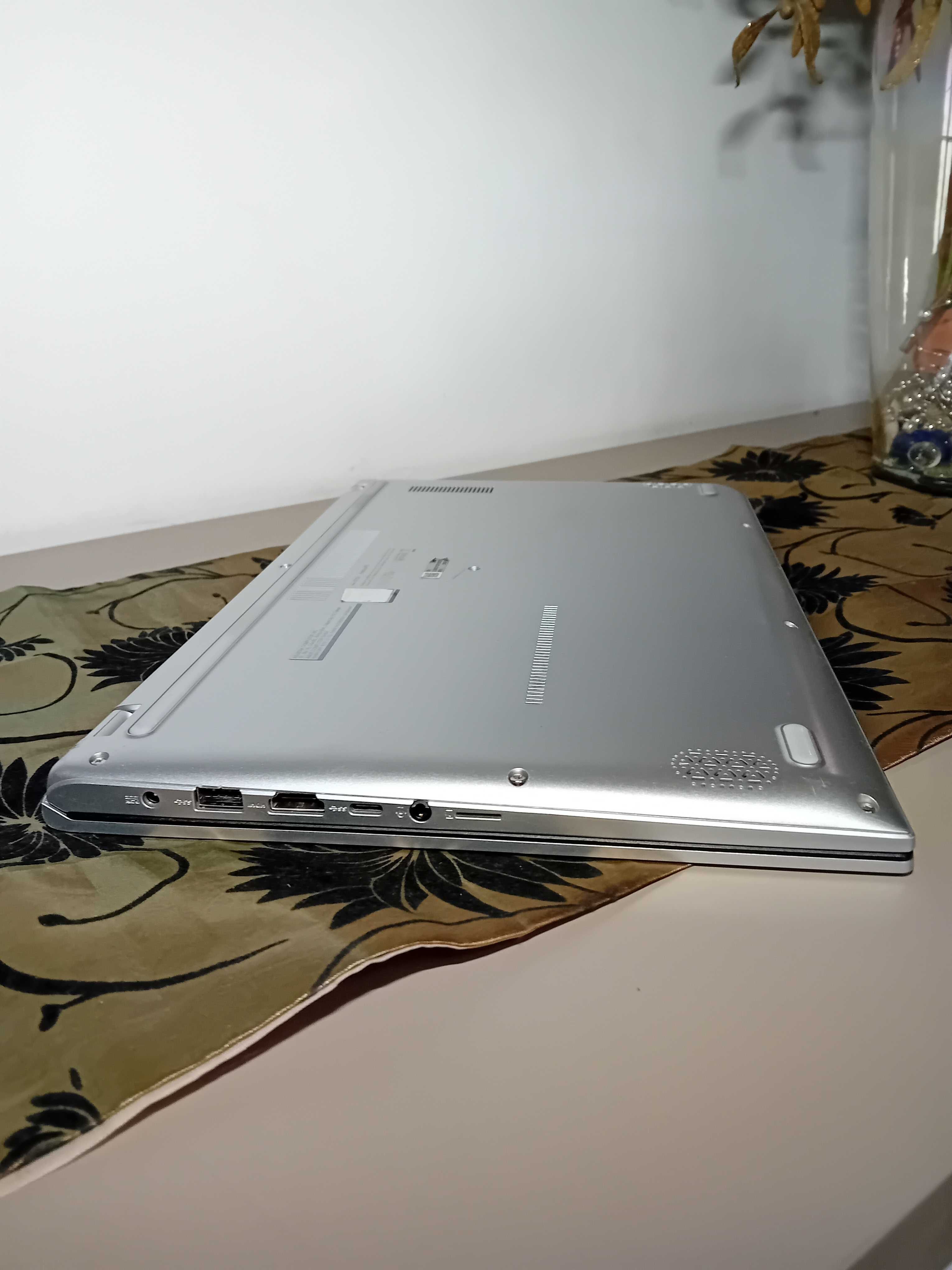 Portatil ASUS VIVOBOOK como novo. Vendo ou troco