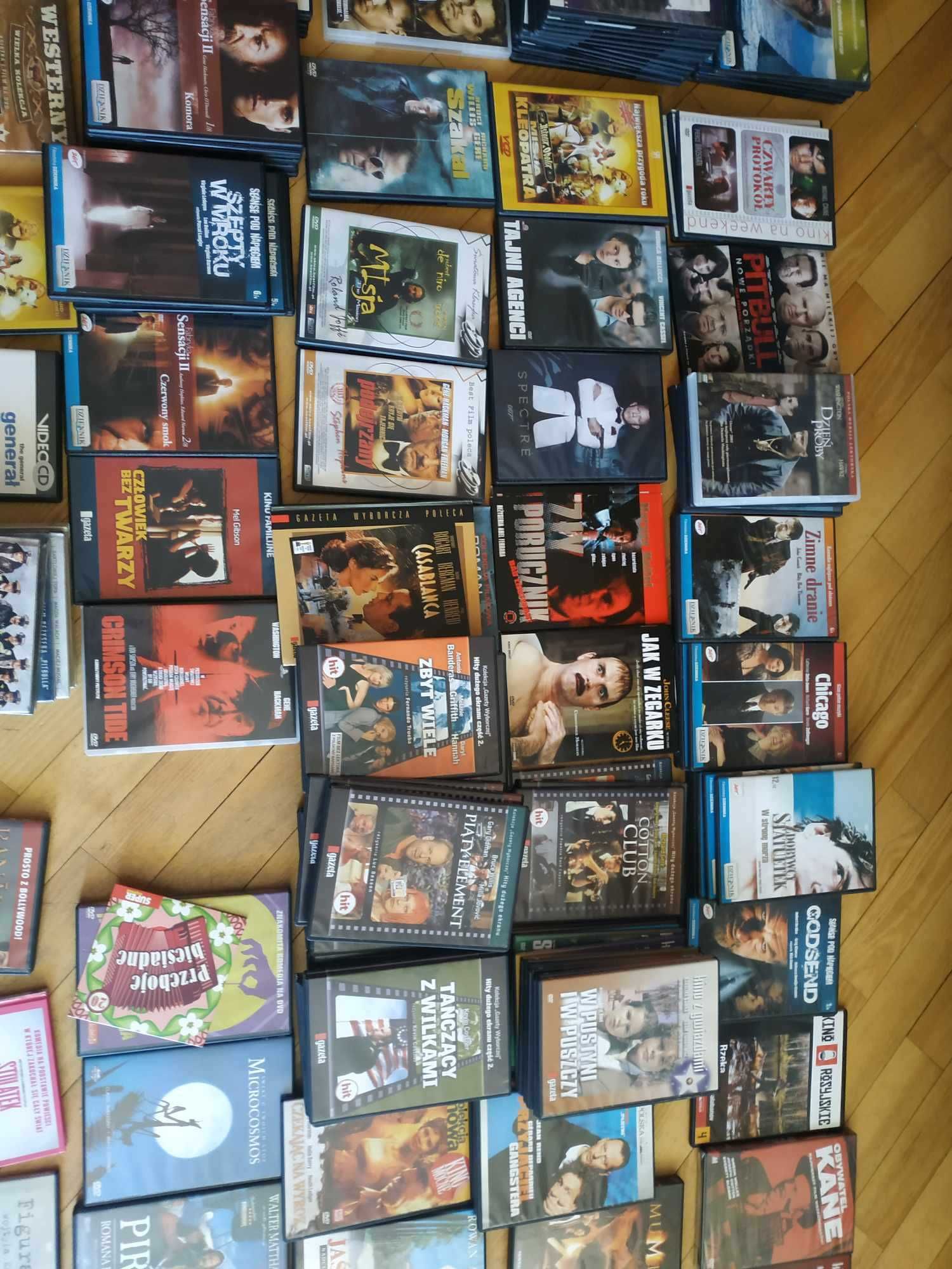 Filmy DVD ponad 250 sztuk, kolekcja 250 szt.