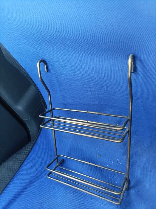 Dwa metalowe ciężkie przyborniki kuchenne do zawieszenia