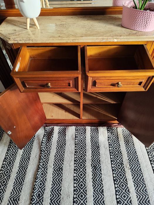 Móvel de Entrada em Nogueira, Sapateira, Vidro e Mármore