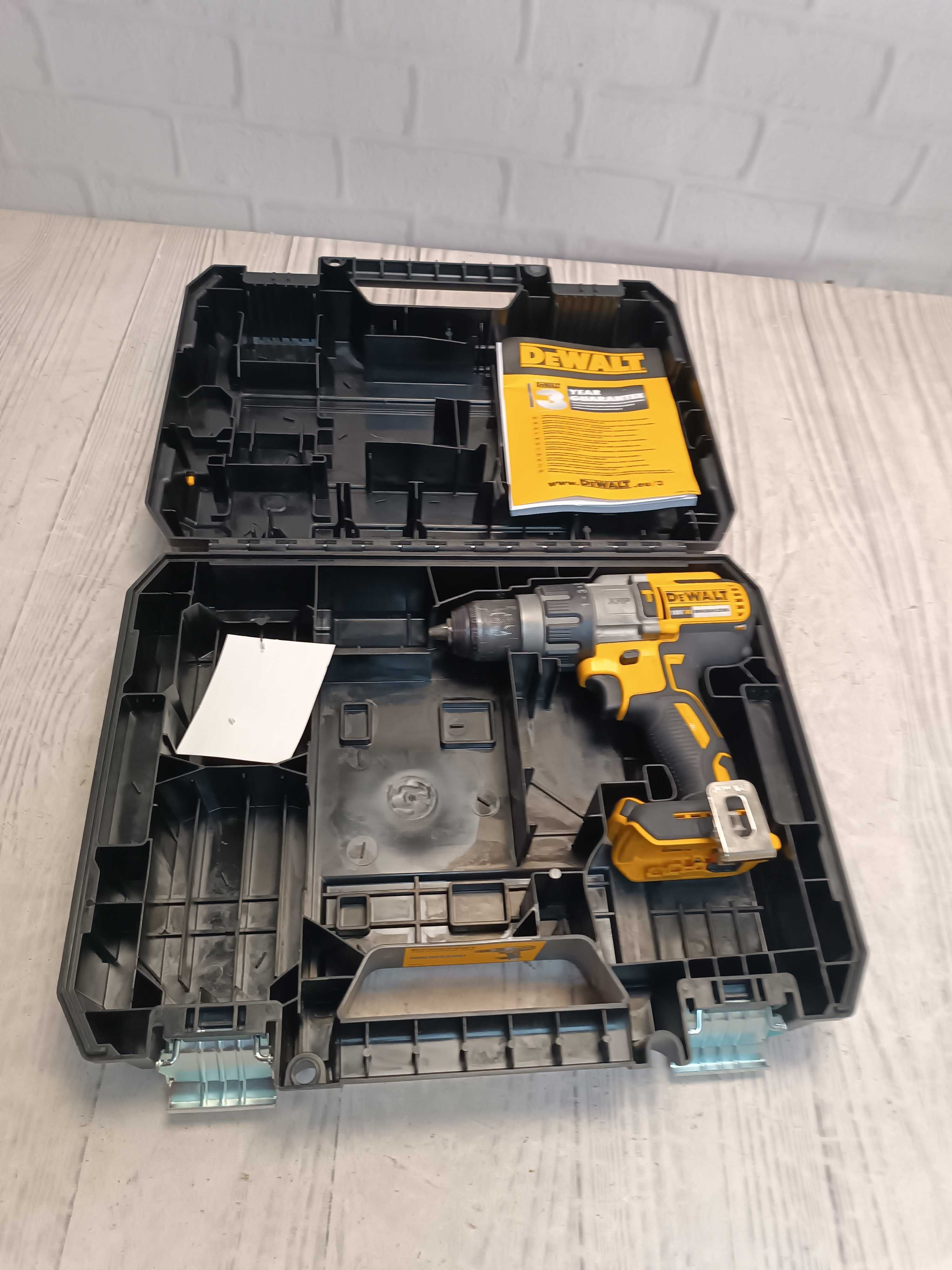 DeWalt DCD996NT-XJ Ударний акумуляторний дриль-шурупокрут 18 В + кейс