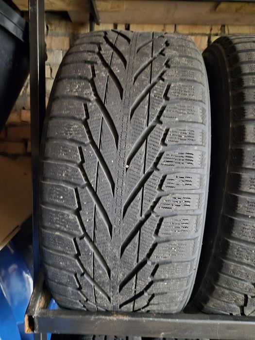 Продам шини Nokia Hakkapelitta R2 SUV