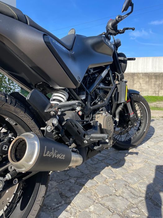 Husqvarna Svartpilen 401