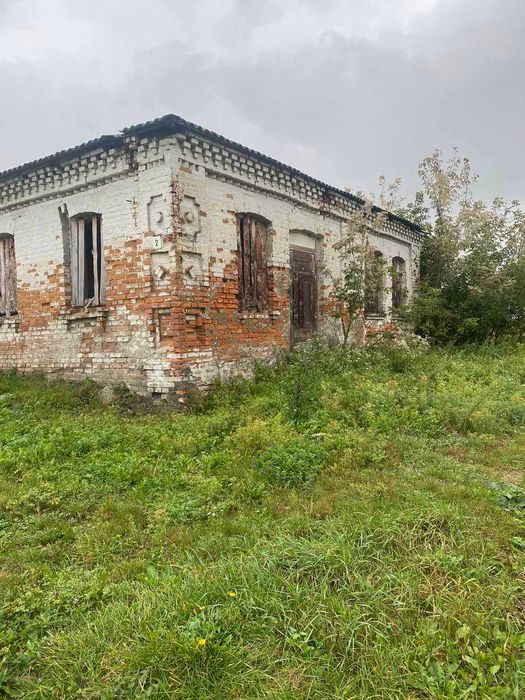 Одноповерхова будівля S= 134,8 м2. Олика, вул. Шевченка 27