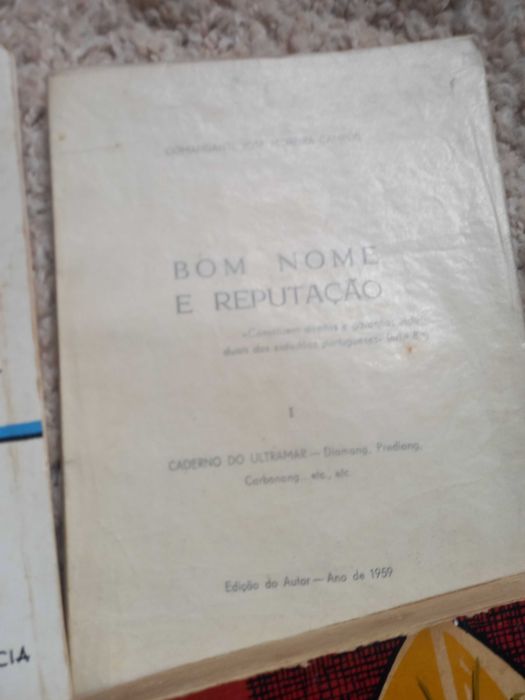 Livros antigos sobre Angola conjunto barato