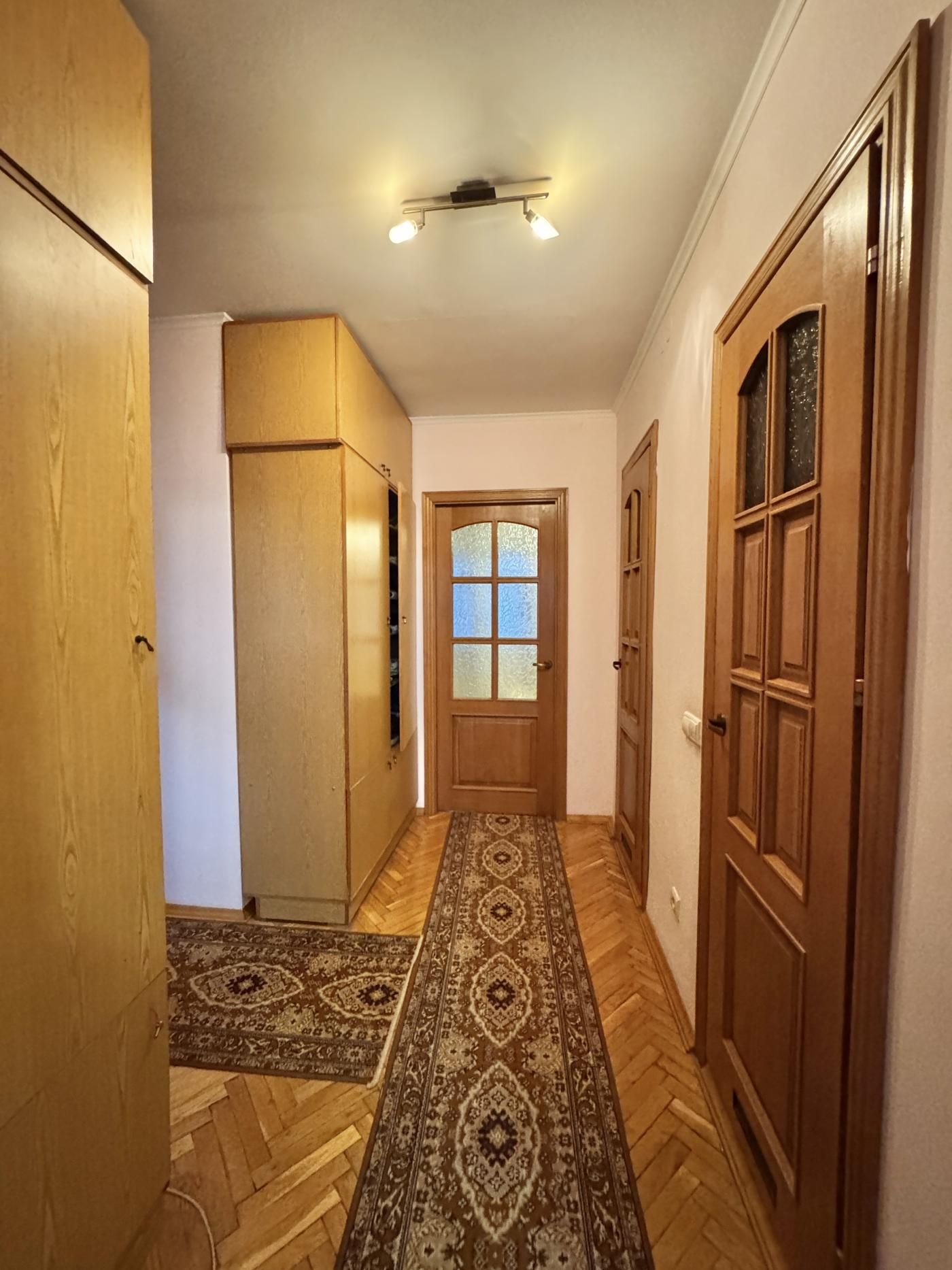 Продаж 3 кімн. квартири  Шафарика, Зелена , Сихів