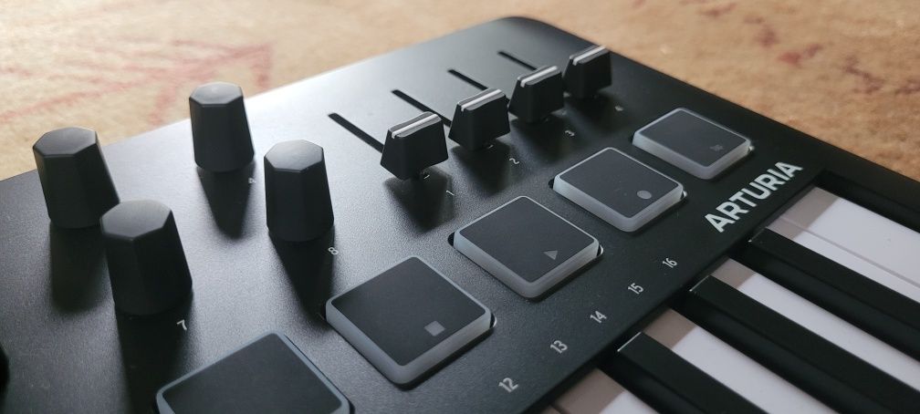 Arturia Minilab 3 kontroler MIDI gwarancja