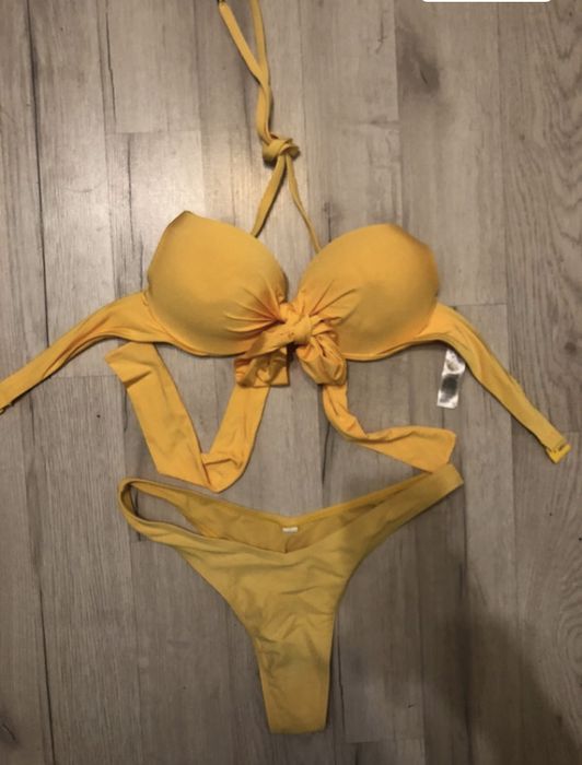Kostium kąpielowy plażowy dwuczesciowy  sexi