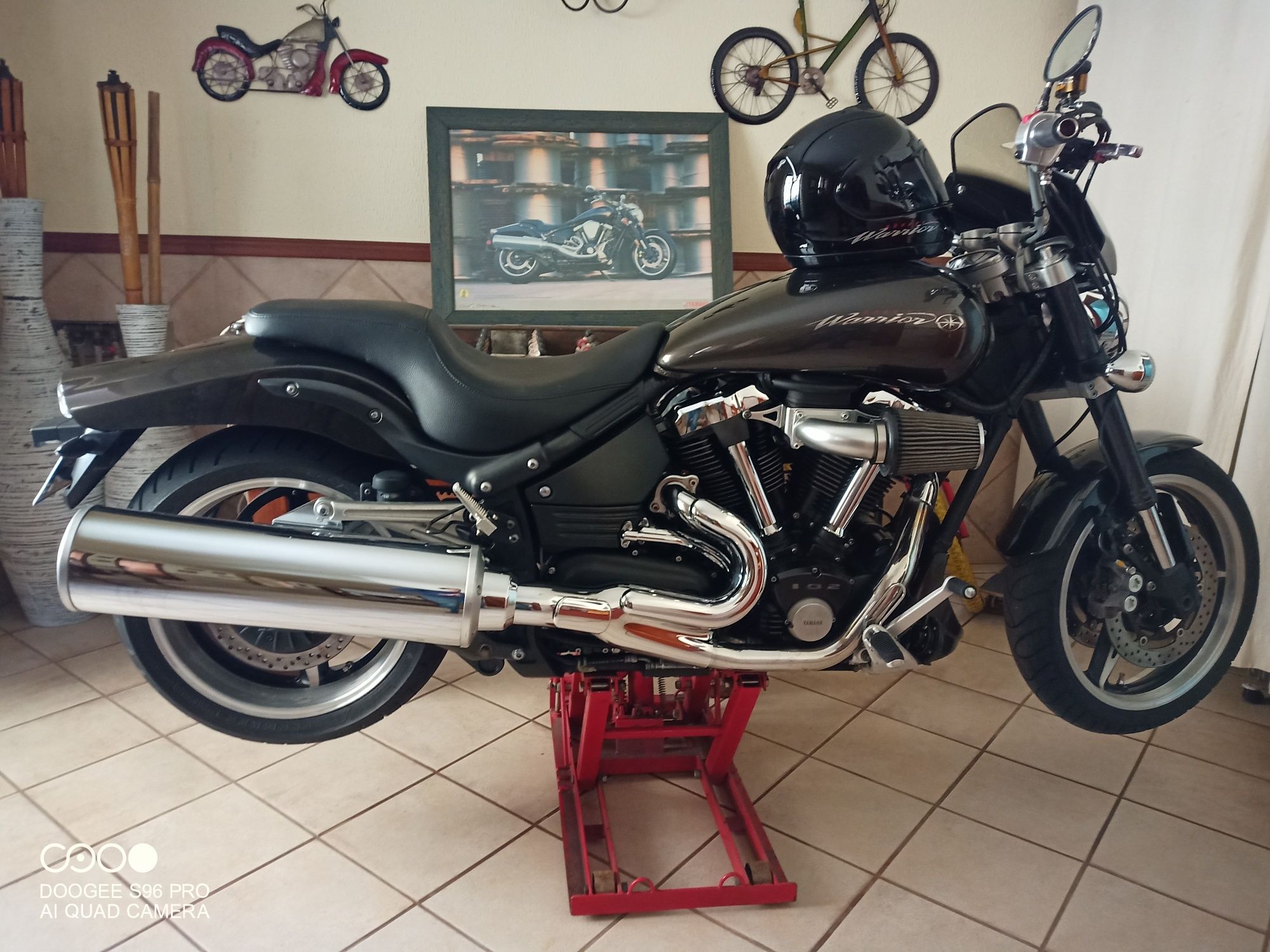 Yamaha XV Road Star Warrior 1700