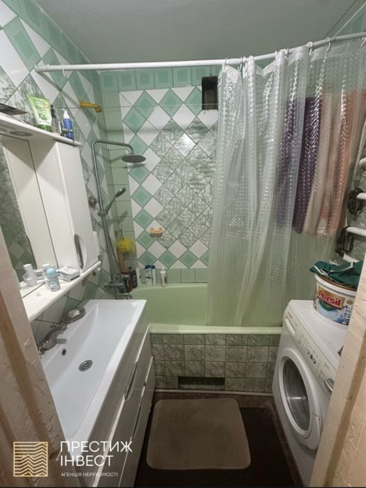 Продаж 3 кімнатної квартири в центрі міста