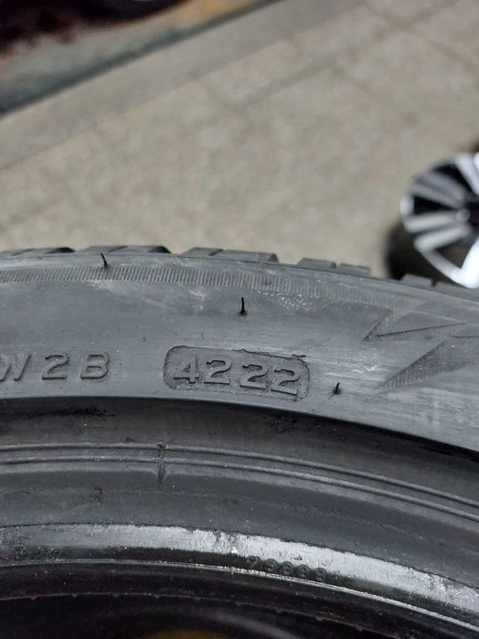 Pneus novos bridgestone 225 45r17  inverno