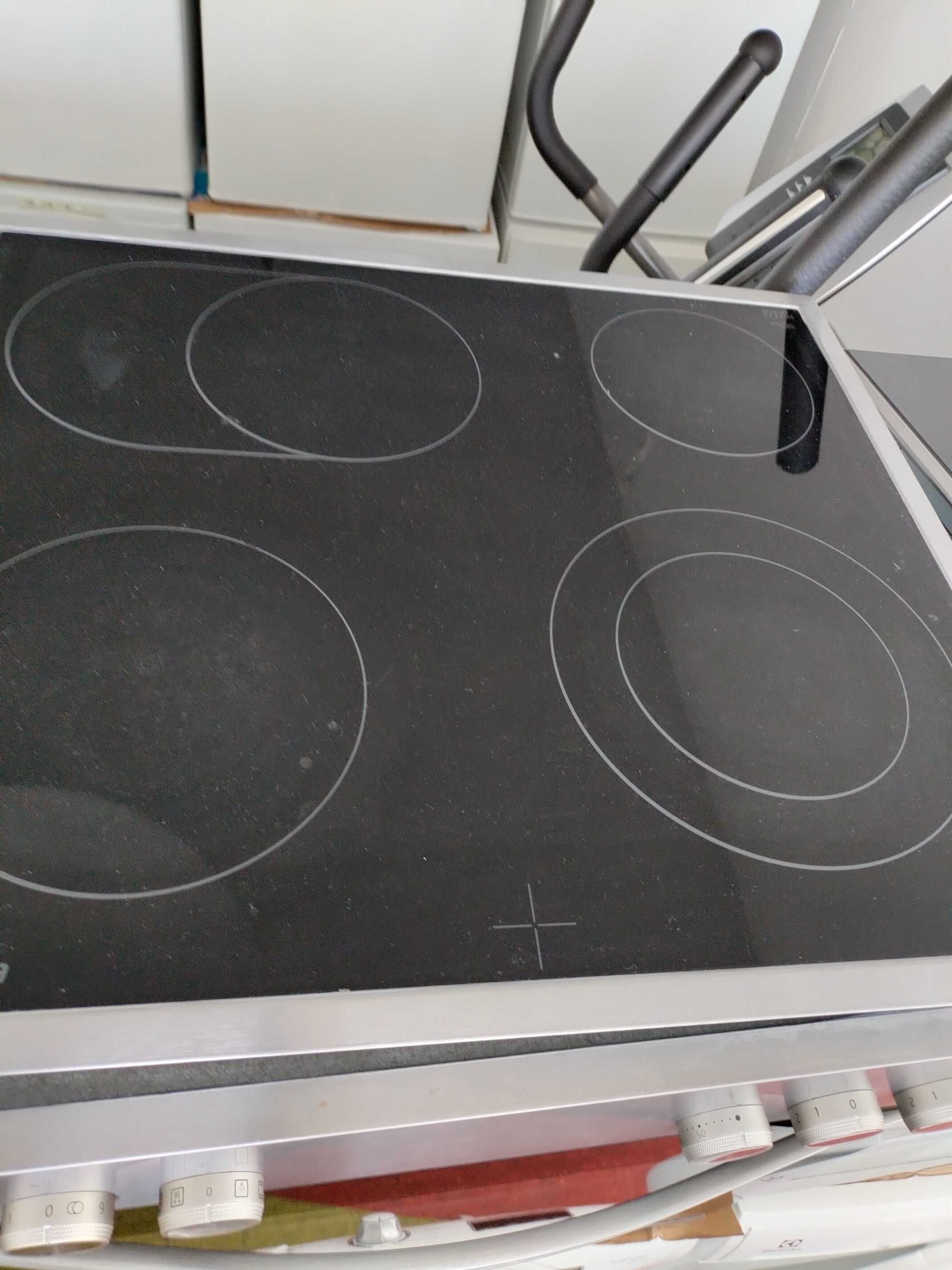 Okazja!!!Kuchenka elektryczna pod zabudowę CONSTRUCTA,2 m-ce gwarancji