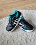 Buty adidas, idealne do szkoły, pracy, codzienne wyjścia.