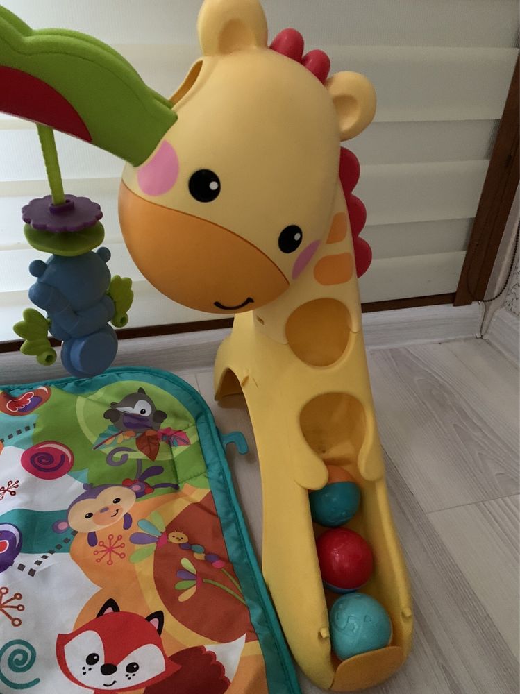 музыкальный развивающий центр Fisher-Price с ковриком