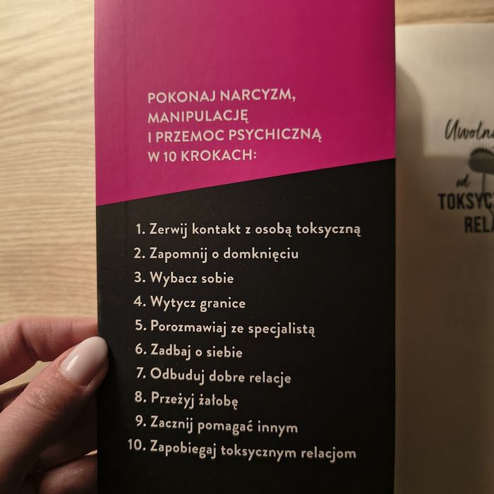 Książka Uwolnij się od toksycznych relacji Dr. Stephanie Moulton Sarki