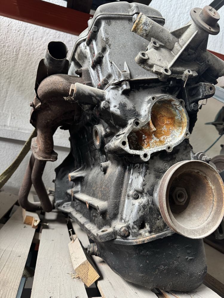Motor BMW 1602 e caixa