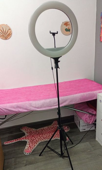 Продам кільцеву лампу