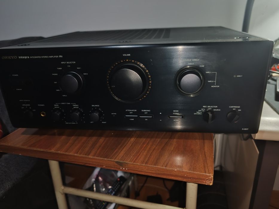 Amplificador Onkyo A-807