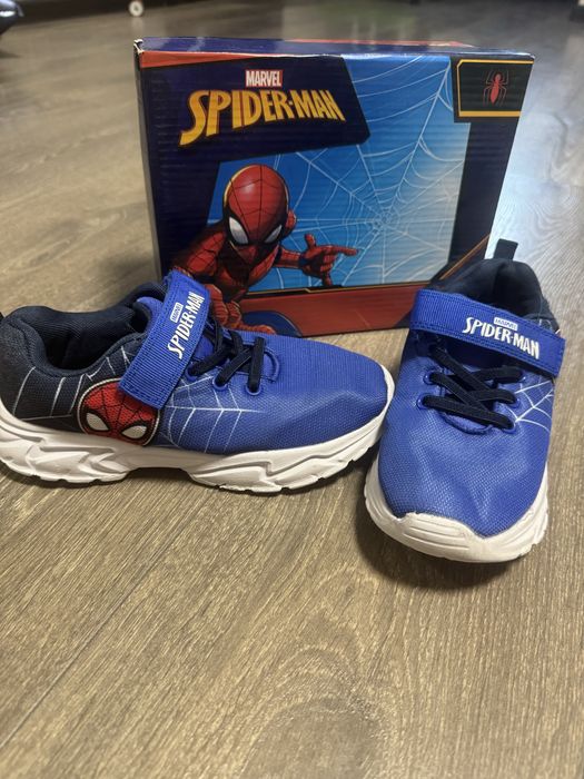 Кросівки primark 31