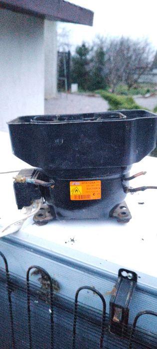 Компрессор холодильника Индезит