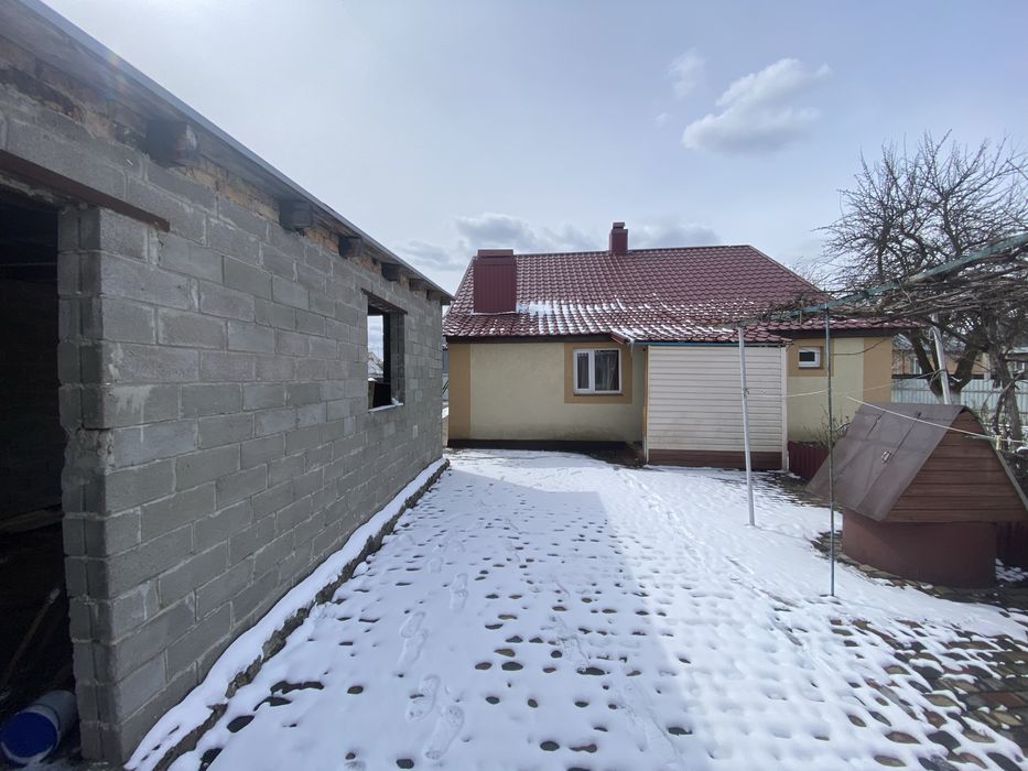 Продам будинок на заріччі