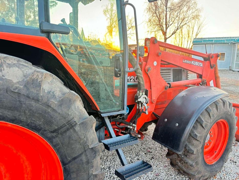 Трактор Kubota M 120