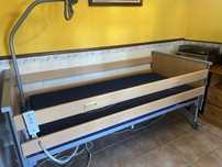 Cama articulada com comando