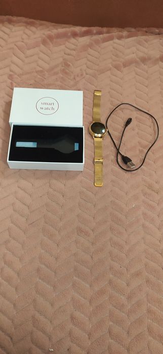 Продам смарт часи жіночі SMART Watch.