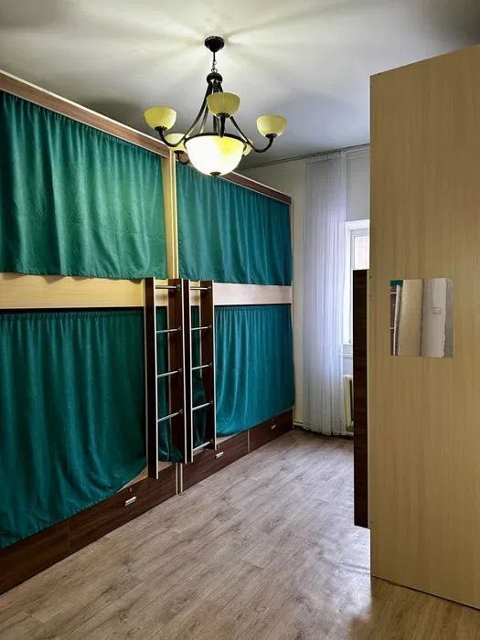 Всего 1500 грн в месяц и 500 грн в неделя Хостел Киев Крещатик Майдан
