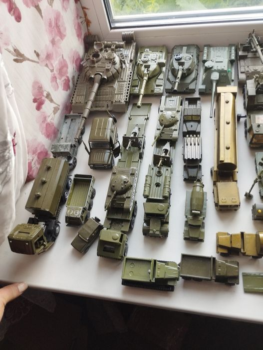 Продам военную технику СССР и другие танки пушки тягач самоходки