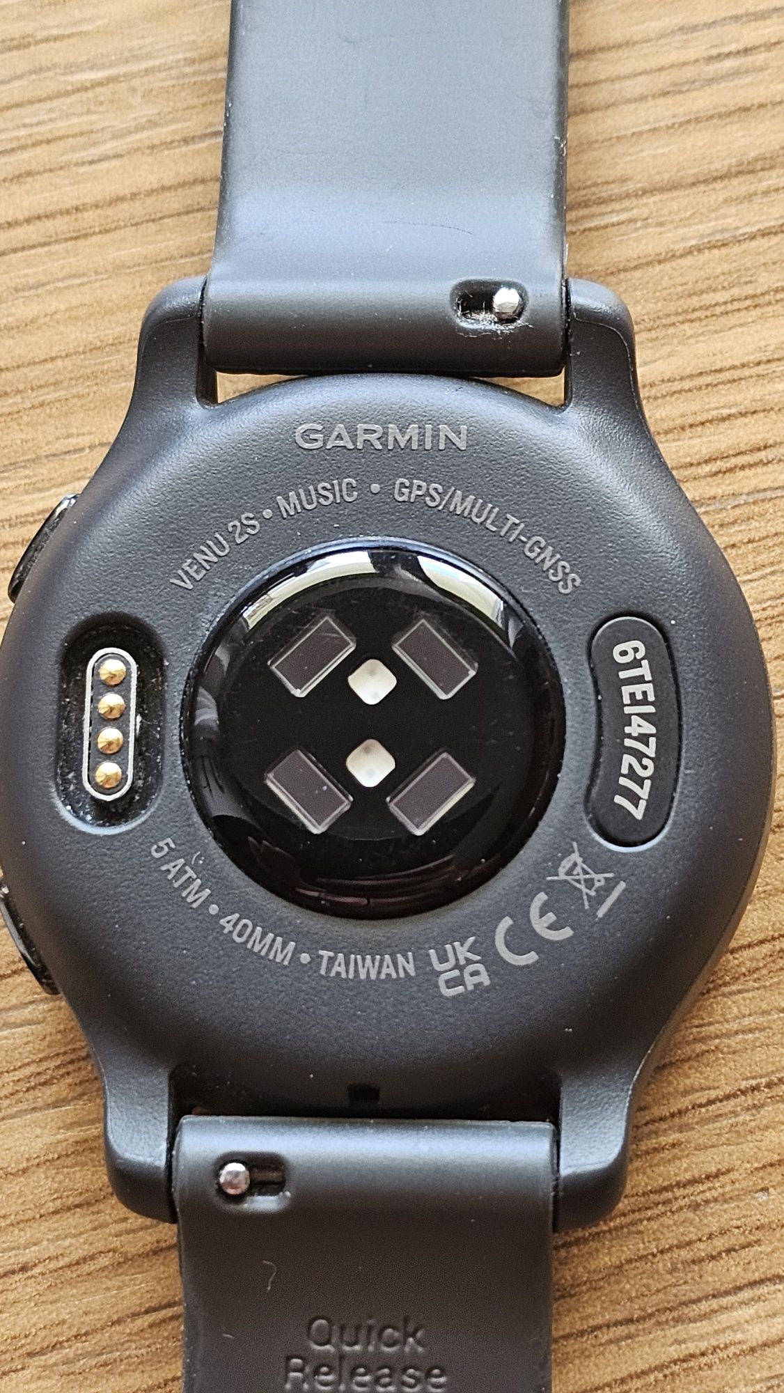 Garmin Venu 2s idealny