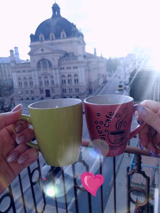 подобова оренда 2 к., ізольов.,5 місць у центрі Львова балкон на оперу