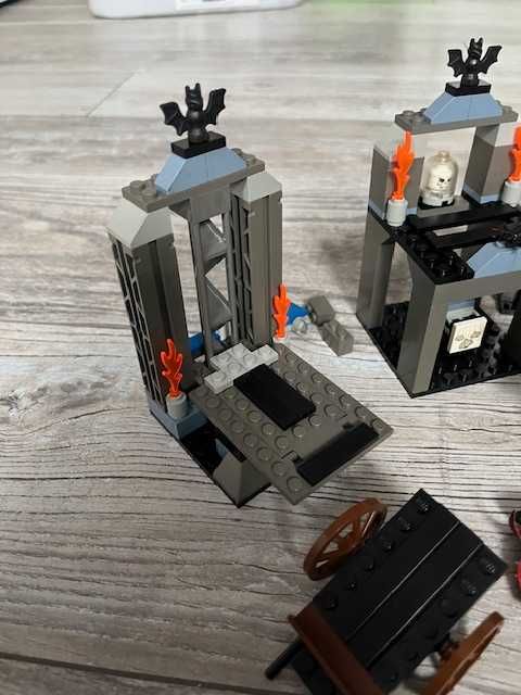 LEGO 1381 Studios  Krypta Vampira