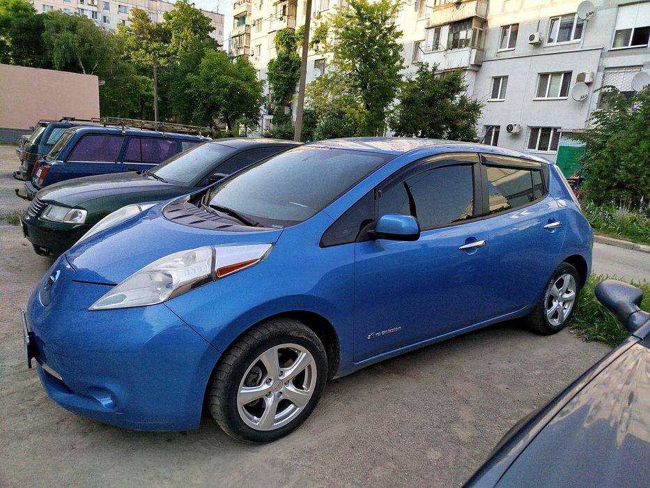 Аренда авто Nissan leaf на выгодных условиях