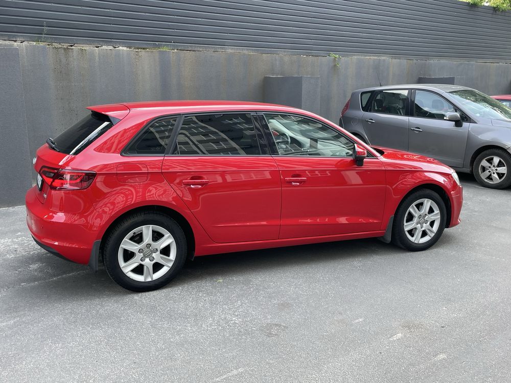 Audi A3 офіціальна
