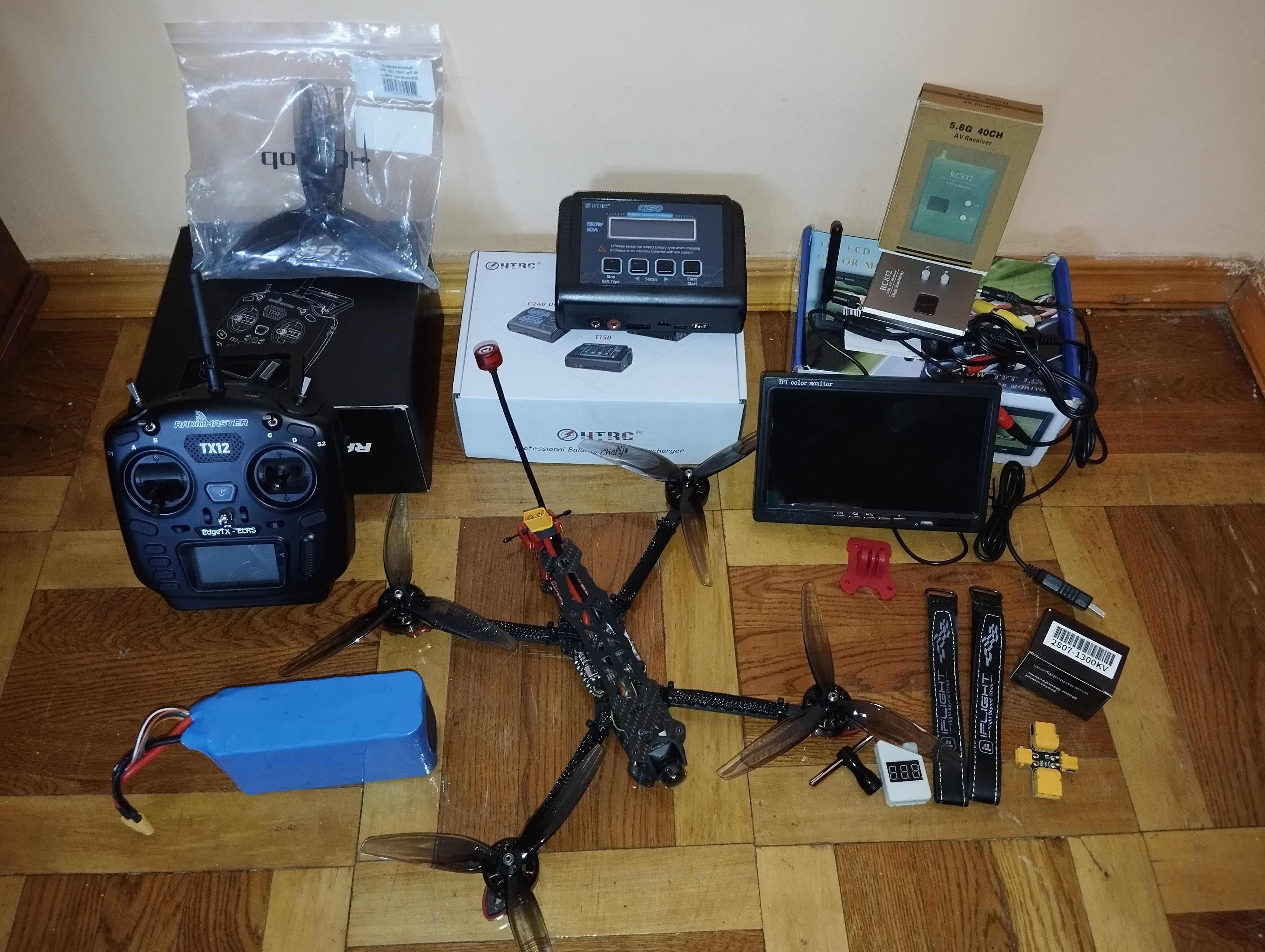 Комплект FPV дрон 7" / апа Radiomaster TX12 /монітор + зарядне + акум