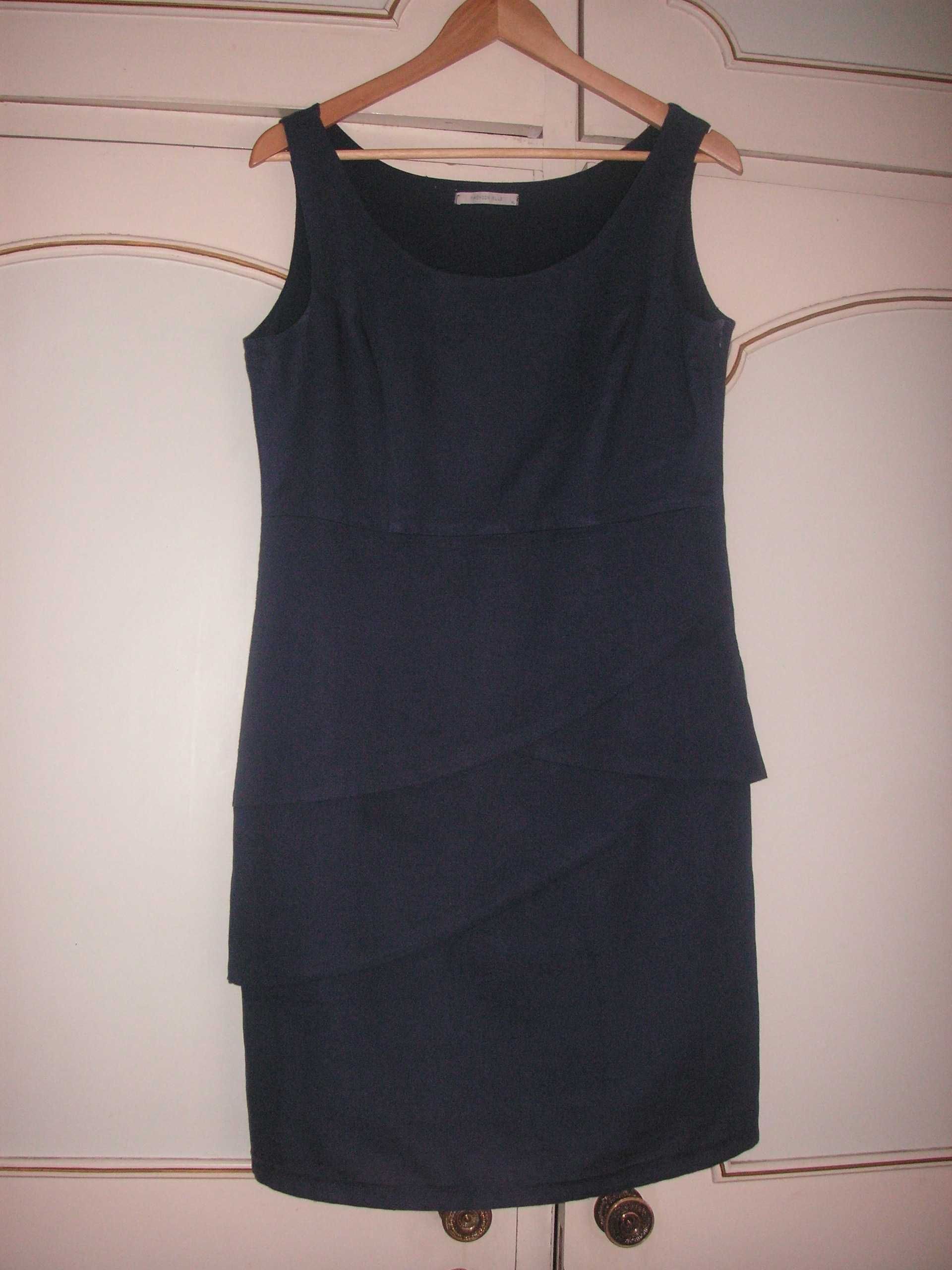 Vestido Fashion Elle/Azul e Lendas e Canções/Branco (Impecáveis)