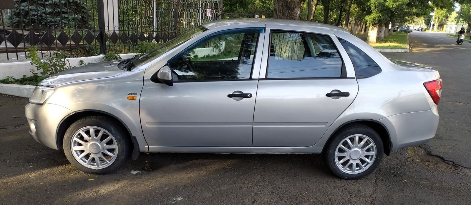 Продам авто Lada Granta