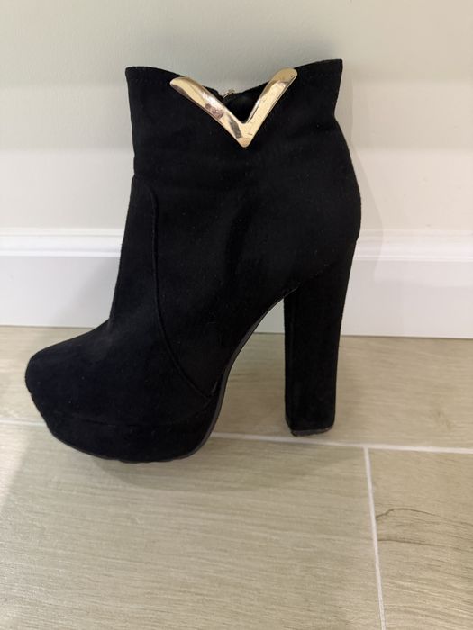 Чоботи, сапоги, 37р. Ботильйони, ботинки