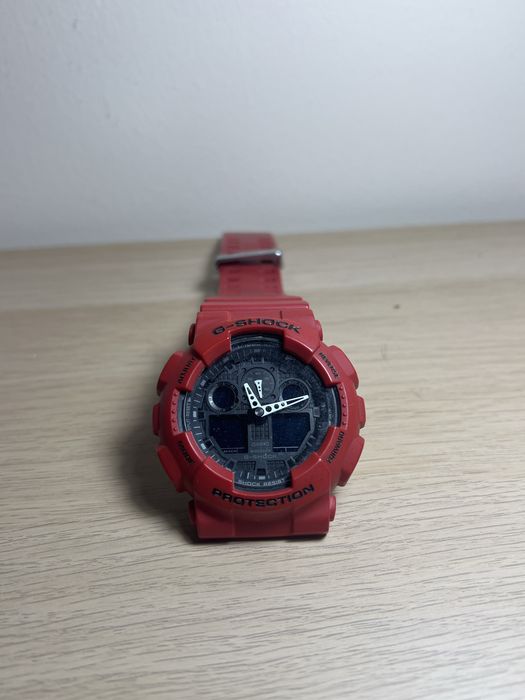 Zegarek Casio G-Shock GA-100 czerwony